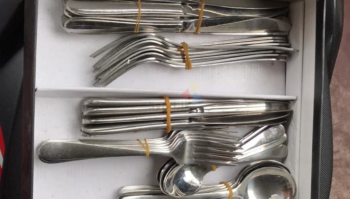 Willie Brothers 42 Pieces complete Cutlery Set