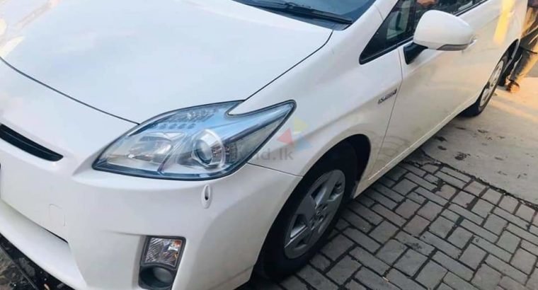 Toyota Prius Available For Rent