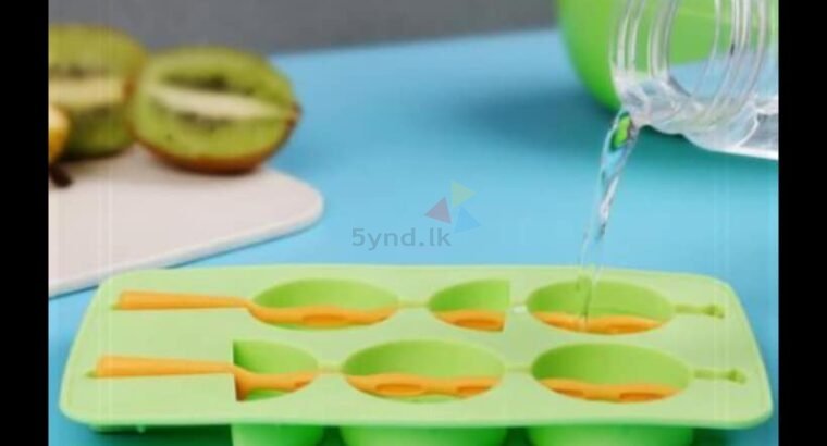 SILICONE ICE CUBE TRAY