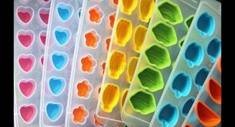 SILICONE ICE CUBE TRAY