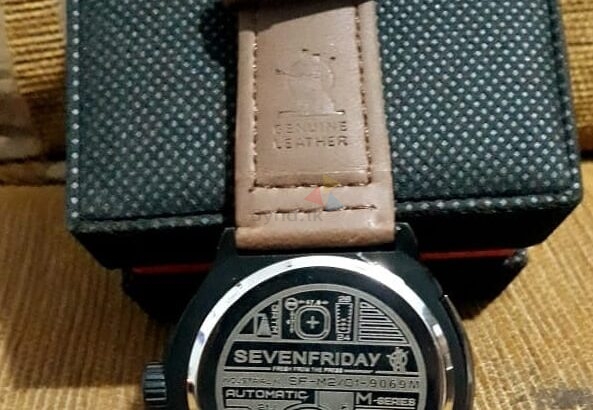 Seven-Friday wrist watch