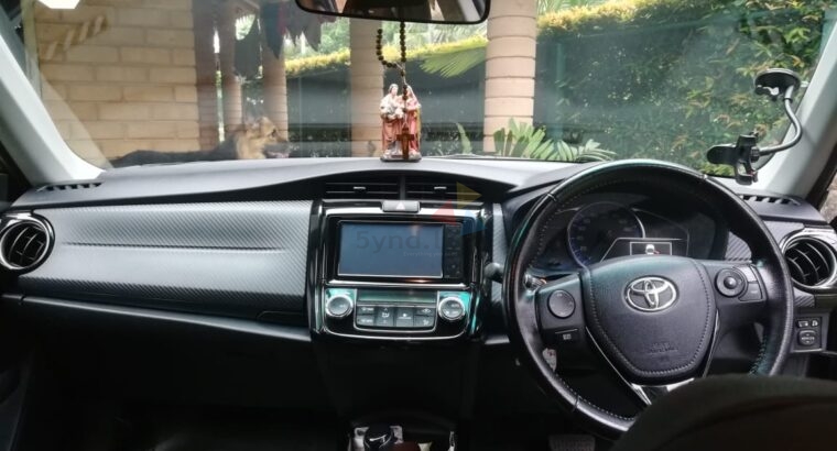 Toyota Fielder 2014