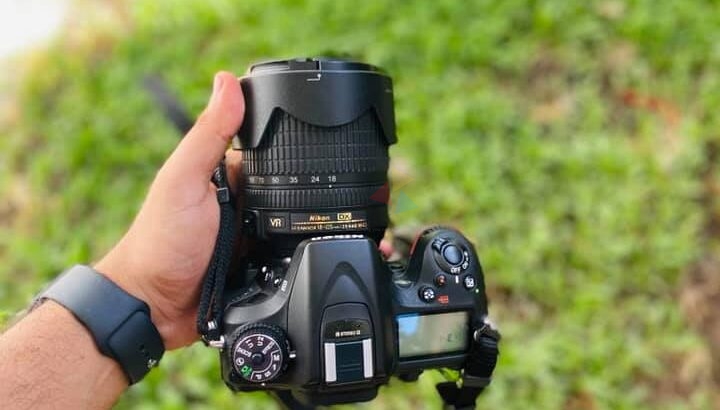 NIKON D7100 WITH 18-105mm LENS DX VR