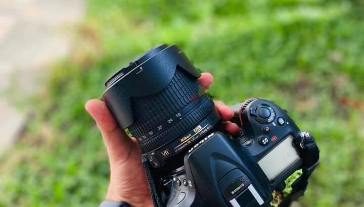 NIKON D7100 WITH 18-105mm LENS DX VR