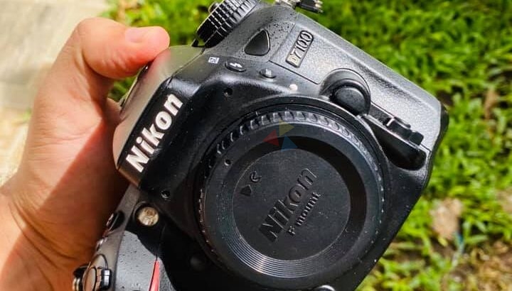 NIKON D7100