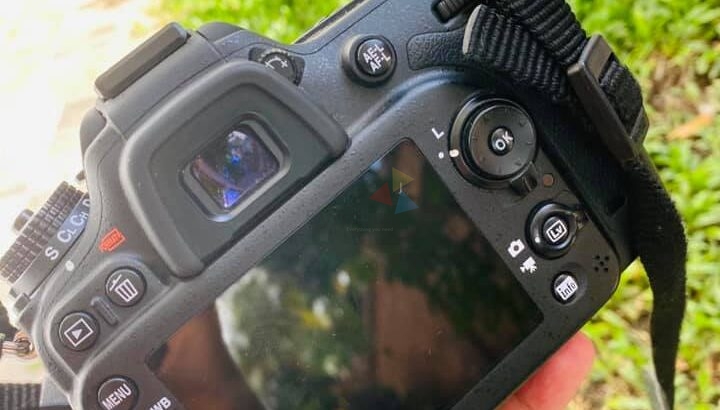 NIKON D7100 WITH 18-105mm LENS DX VR