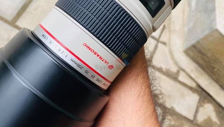 CANON 70-200mm LENS f/2.8 IS USM