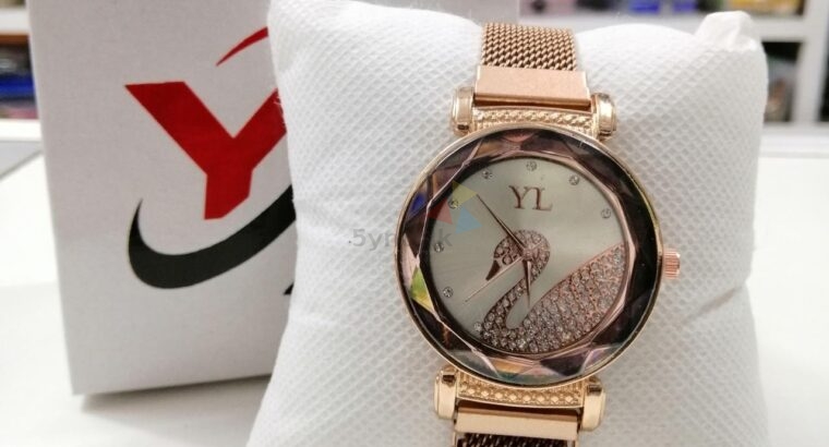 Ladies Magnet Watch With Box New Collection