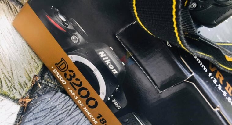 NIKON D3200 WITH 18-55MM VR II LENS