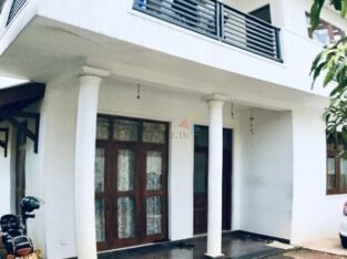 House For Sale in Udahamulla, Nugegoda