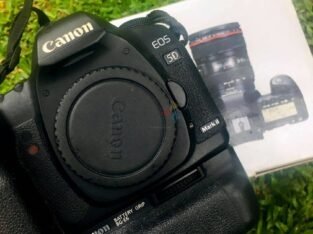 CANON 5D MARK II FULL FRAME BODY and BATTERY GRIP