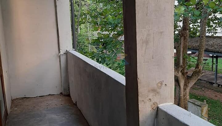 RENT A HOUSE- Horethuduwa