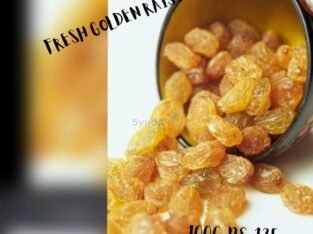 Pistachio, Almonds, Cruncy Walnuts & Golden Raisins