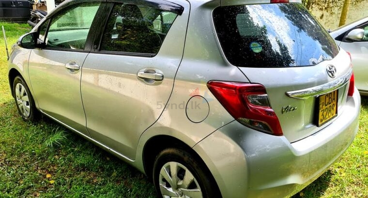 TOYOTA VITZ