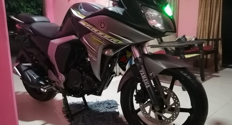 Yamaha Fazer 2016