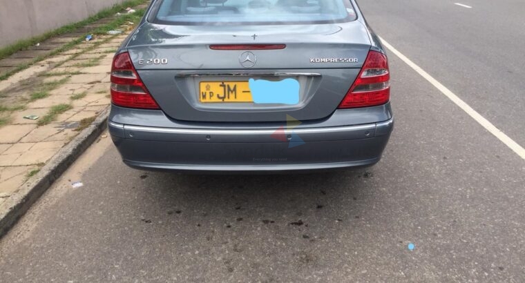 Mercedes Benz E200 Kompressor