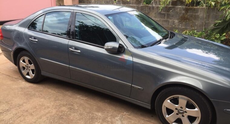 Mercedes Benz E200 Kompressor
