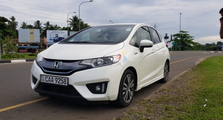 HONDA FIT GP5