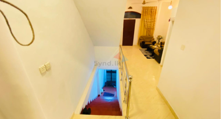 House For Sale In Colombo 14