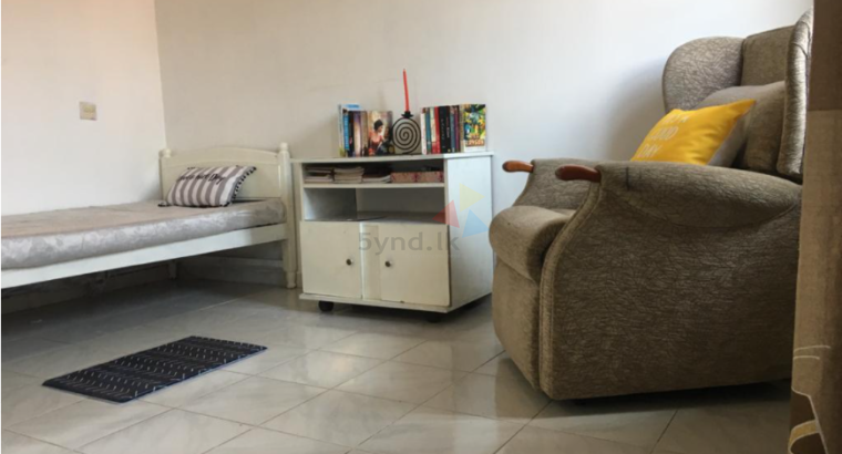 House For Sale-Kelsey Aggona