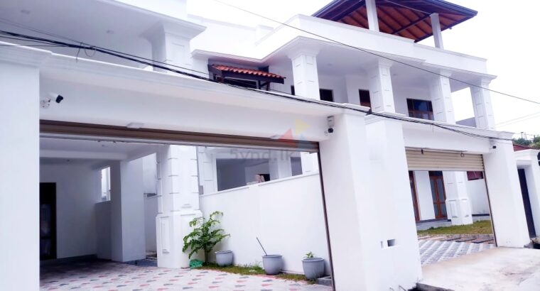 HOUSE FOR SALE IN WATTALA