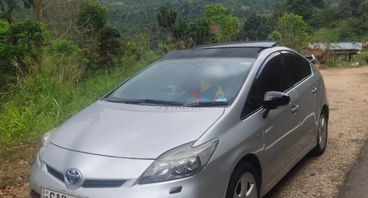 Toyota Prius G Touring 2013