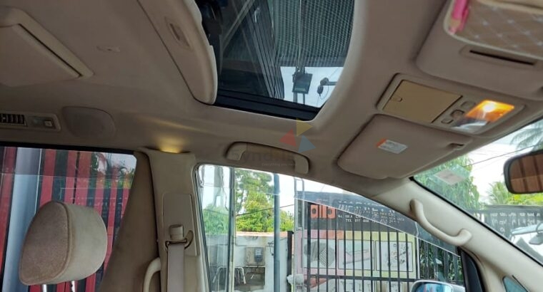 Toyota Alphard Van 2007