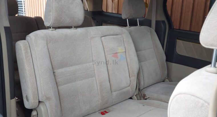 Toyota Alphard Van 2007