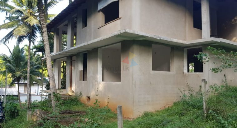 LAND WITH PARTLY BUILT HOUSE FOR SALE IN YAKGAHAPITIYA LEWELLA