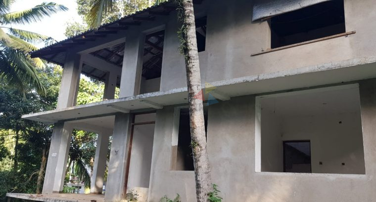 LAND WITH PARTLY BUILT HOUSE FOR SALE IN YAKGAHAPITIYA LEWELLA