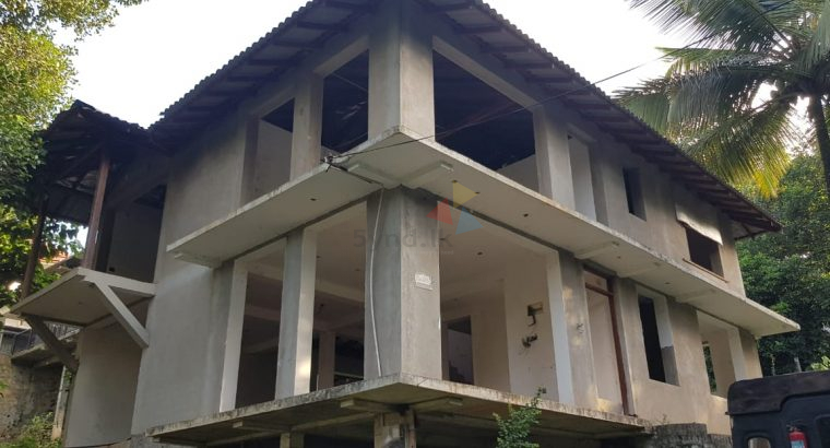 LAND WITH PARTLY BUILT HOUSE FOR SALE IN YAKGAHAPITIYA LEWELLA