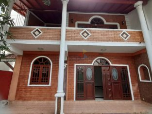 Two Story House For Rent In Rajagiriya