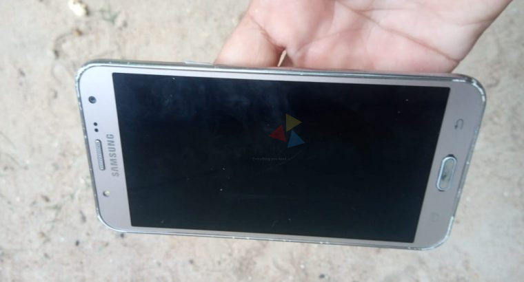 Samsung Galaxy J7 16GB Used