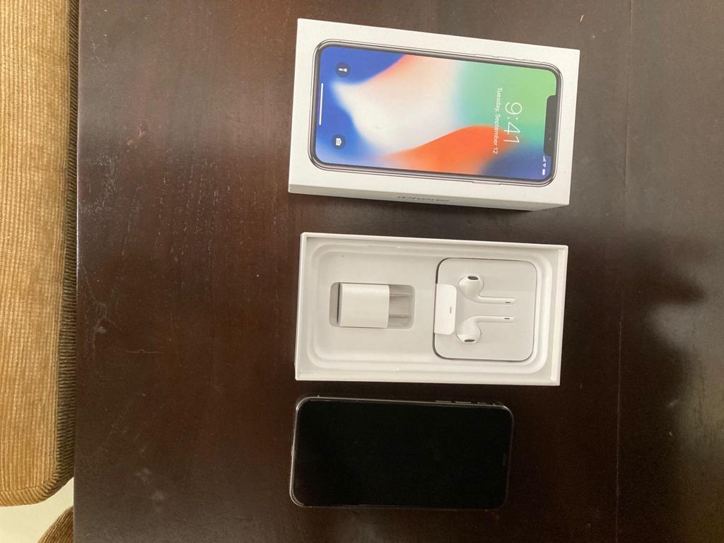 Apple iPhone X 64GB Used