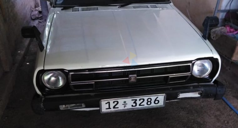 Nissan Dutsun Whait 1989