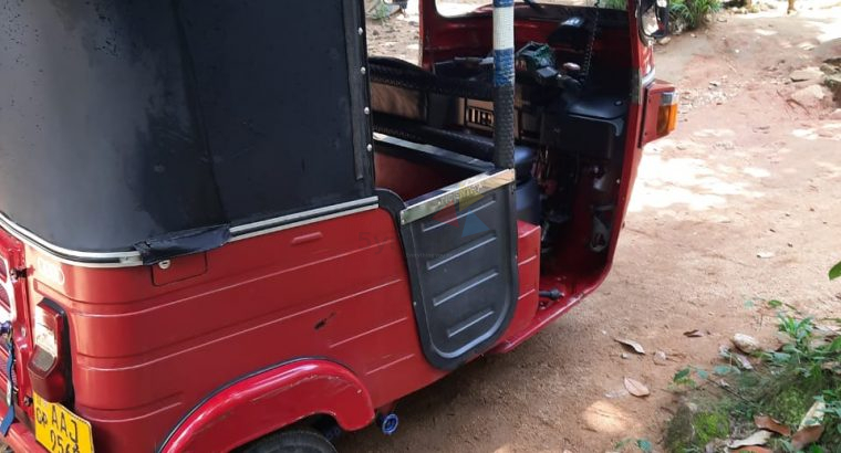 Bajaj RE Three wheeler 2013