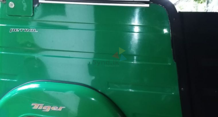 Bajaj RE Three Wheeler 2019