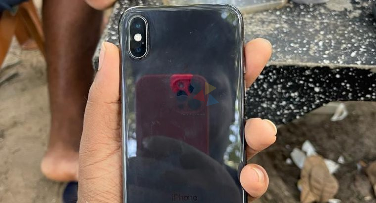 Apple iPhone X 64GB Used