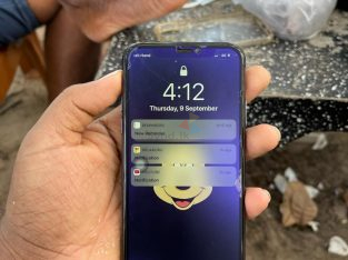 Apple iPhone X 64GB Used
