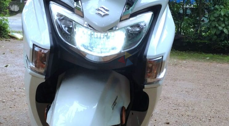 Suzuki Burgman 2020