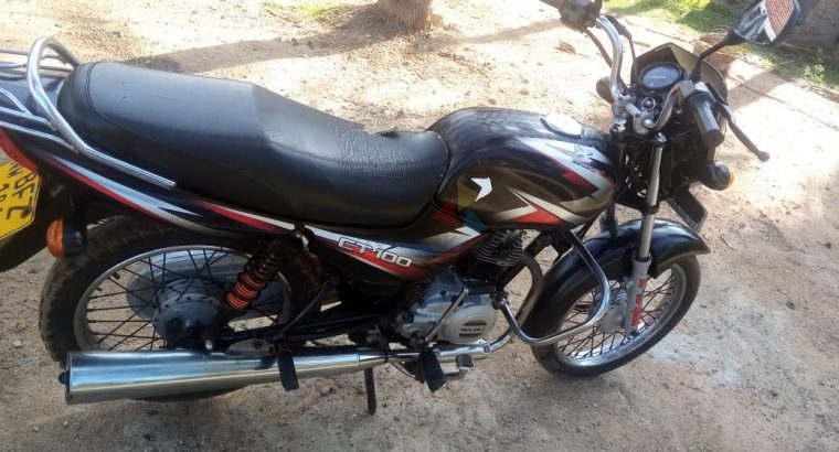 Bajaj Ct100 2017