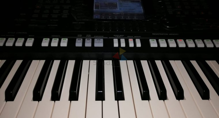 Yamaha PSR 950 Keyboard