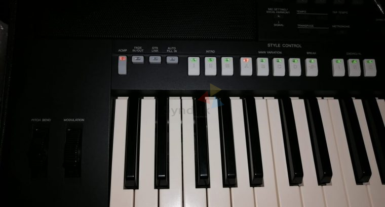 Yamaha PSR 950 Keyboard