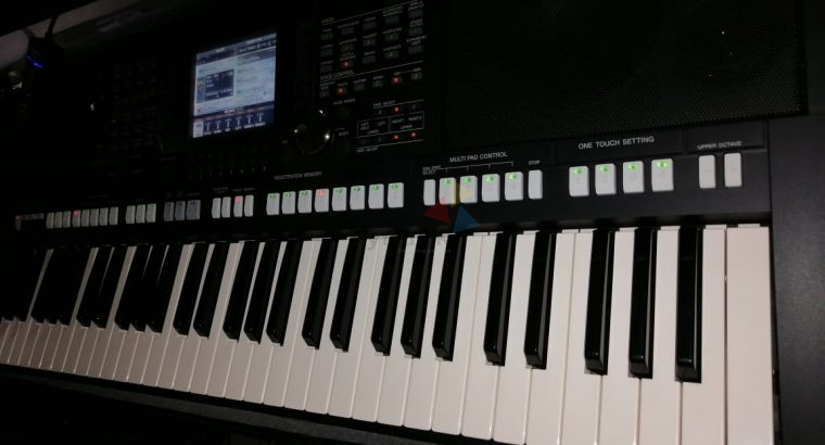 Yamaha PSR 950 Keyboard