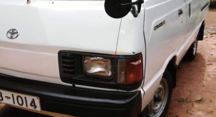 Toyota Liteace KM20 1982