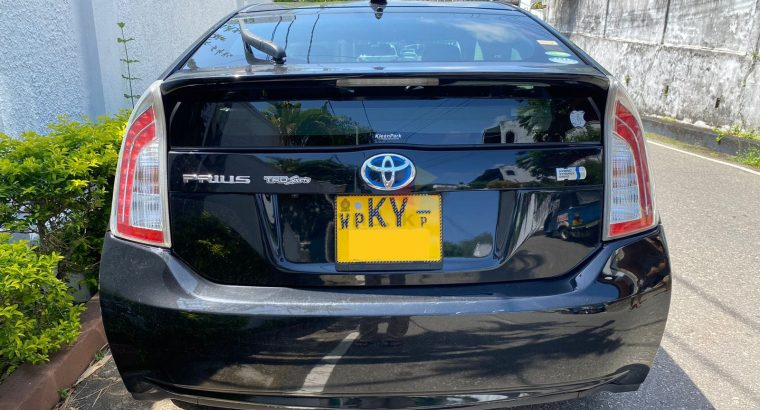 Toyota Prius S Touring 2013