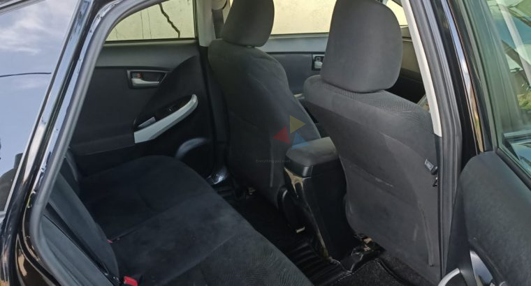 Toyota Prius S Touring 2013