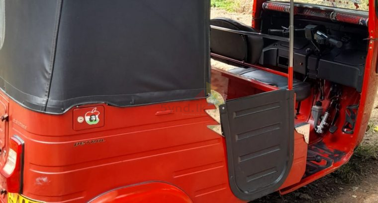 Bajaj RE Three wheeler 2015
