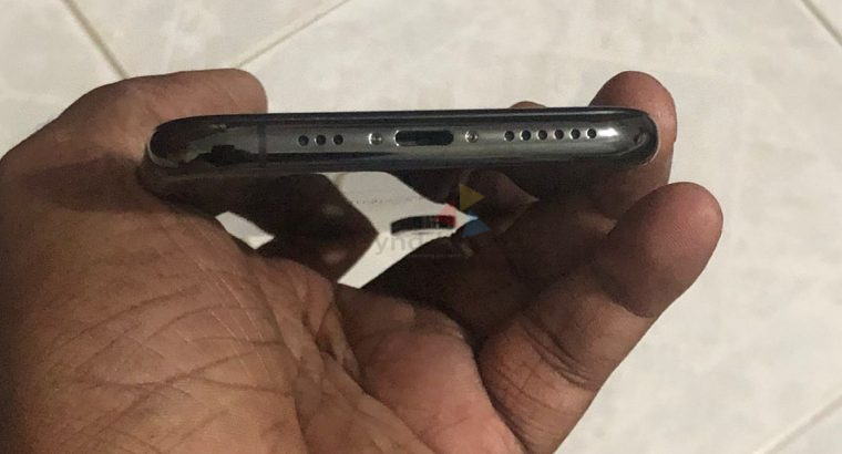 Apple iPhone XS used