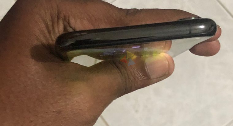Apple iPhone XS used